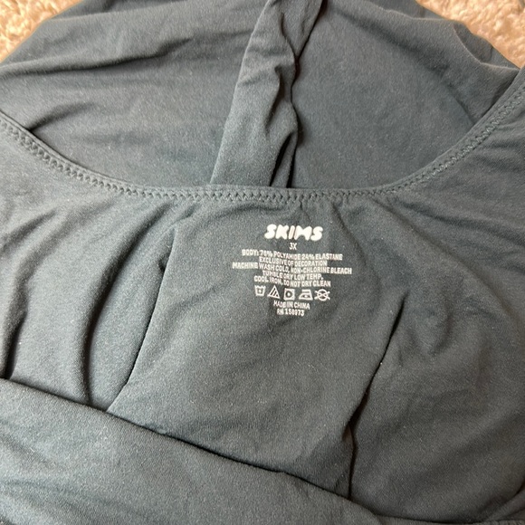 SKIMS FITS EVERYBODY SQUARE NECK BODYSUIT Size 3X NWT - Picture 4 of 7